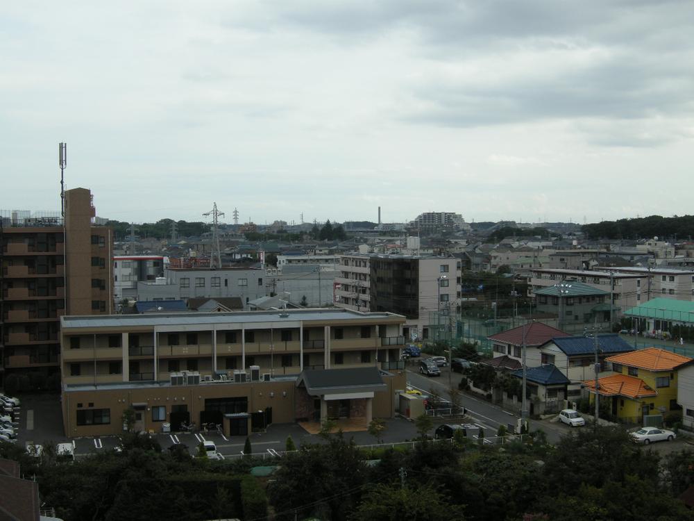 View photos from the dwelling unit. View from the southeast side (1)