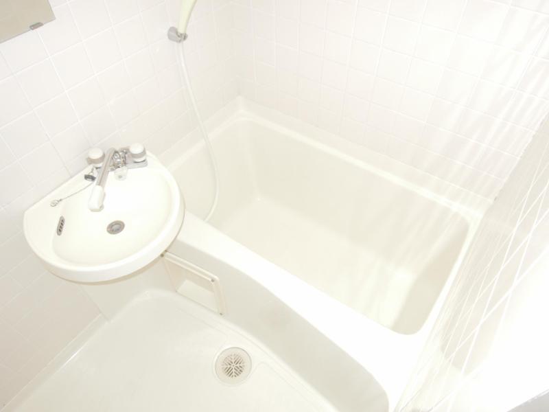 Bath. Take the fatigue of the day.