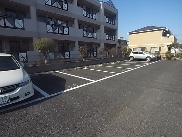 Parking lot. On-site parking