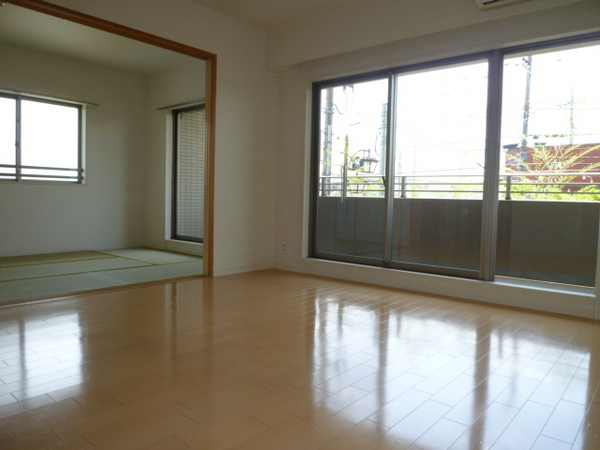 Living and room