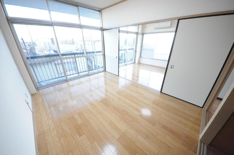Living and room
