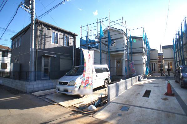 Local appearance photo. Building 2