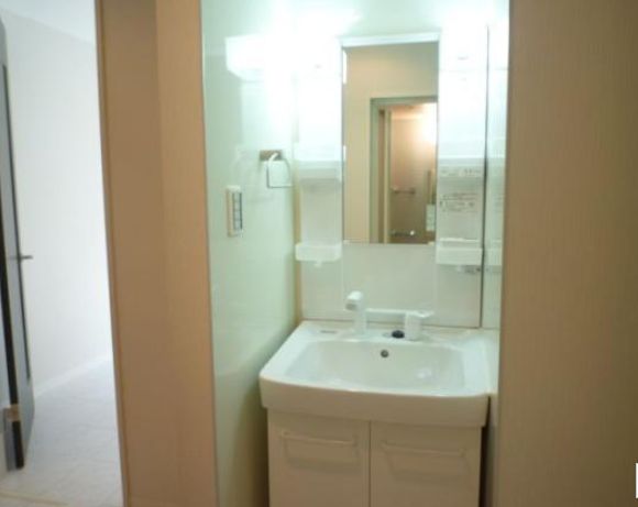 Washroom. Separate vanity