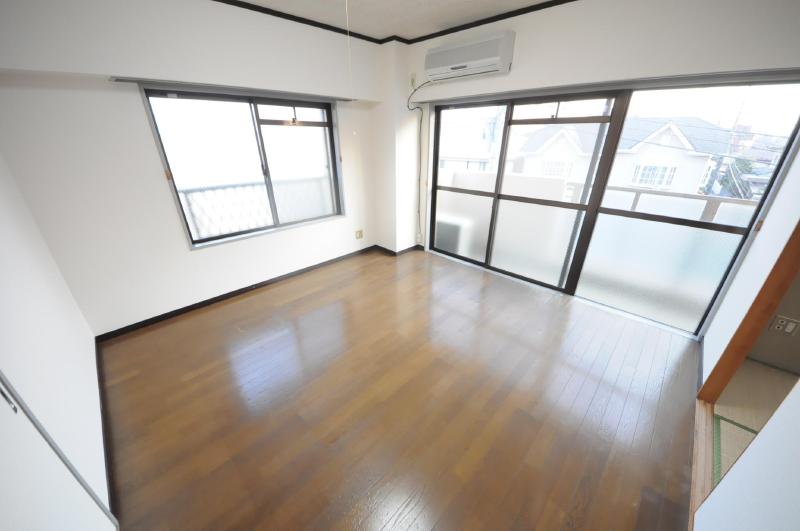 Living and room
