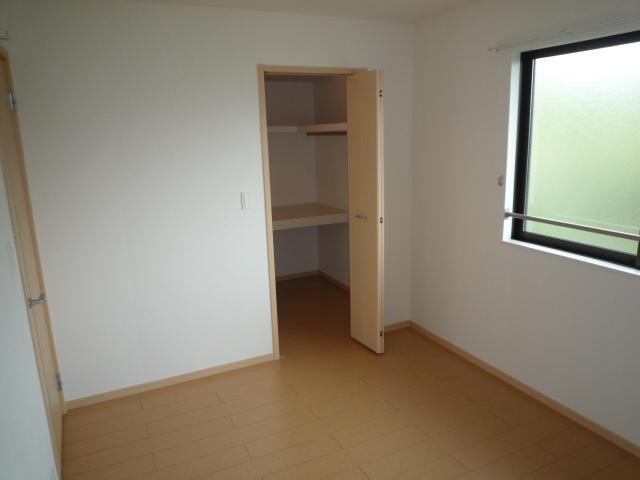 Other room space