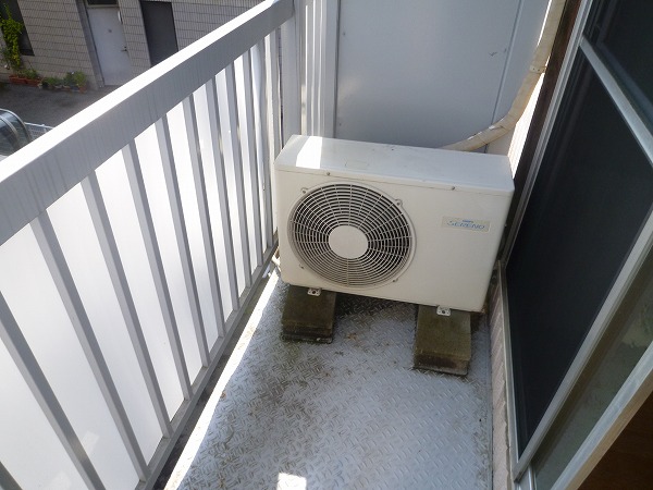 Balcony. There is a balcony.