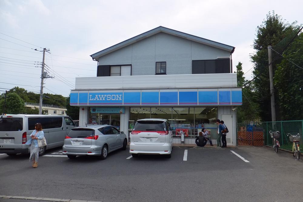 Convenience store. 438m until Lawson Nagareyama Mukaikogane 4-chome