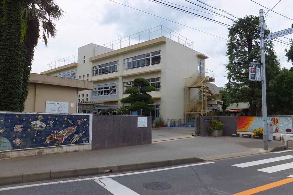 Primary school. Kashiwashiritsu Hikarigaoka until elementary school 500m