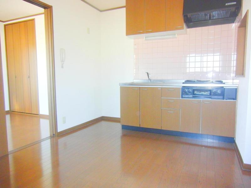 Living and room. Large dining