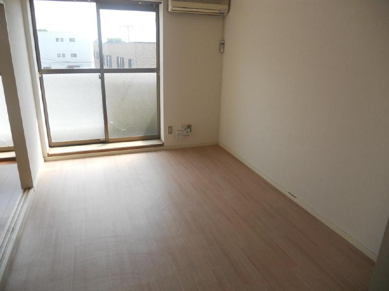 Living and room. Air conditioning 1 Taiyu