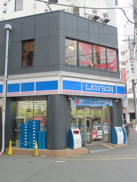 Convenience store. 114m until Lawson Kashiwaeki south exit store (convenience store)