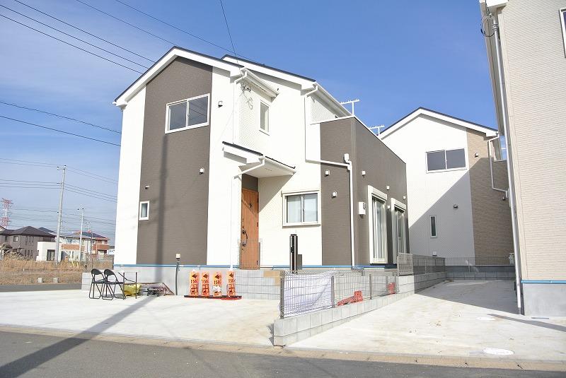 Local appearance photo. Local (12 May 2013) Shooting