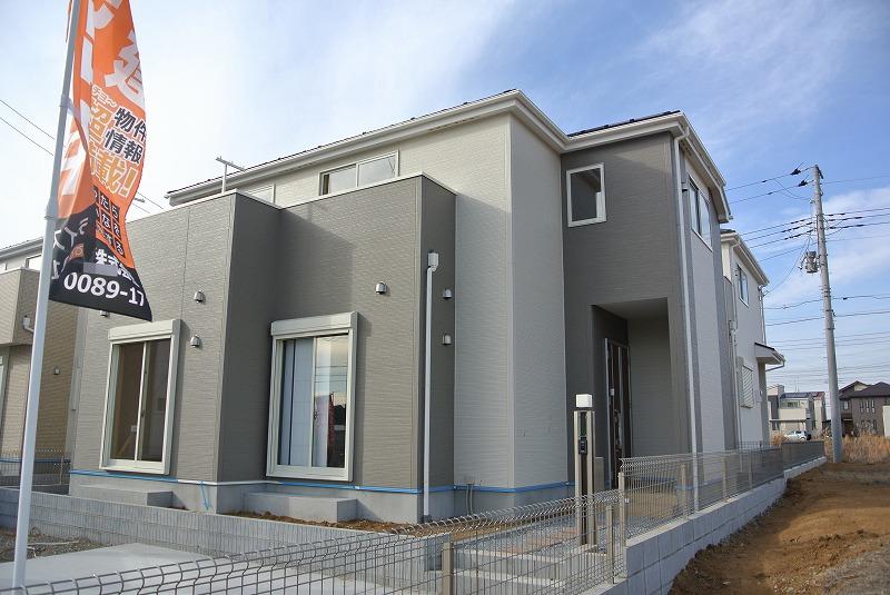 Local appearance photo. Local (12 May 2013) Shooting