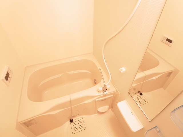 Bath. Bathroom Dryer ・ Reheating function with bus.