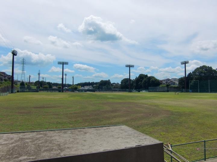 Other Environmental Photo. Playgrounds that are familiar to people of the region as a 490m large-scale playground to wealth urging playground walk 7 minutes. There are tennis courts and a baseball field.