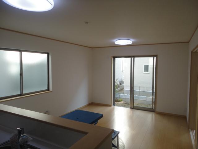 Living.  ◆ For Kitadoro, Privacy will be maintained from the living room.