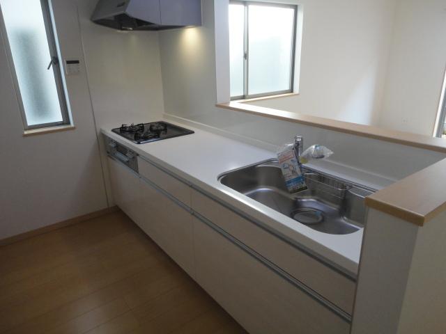 Kitchen.  ◆ It is not the type of open kitchen of the upper receiving.