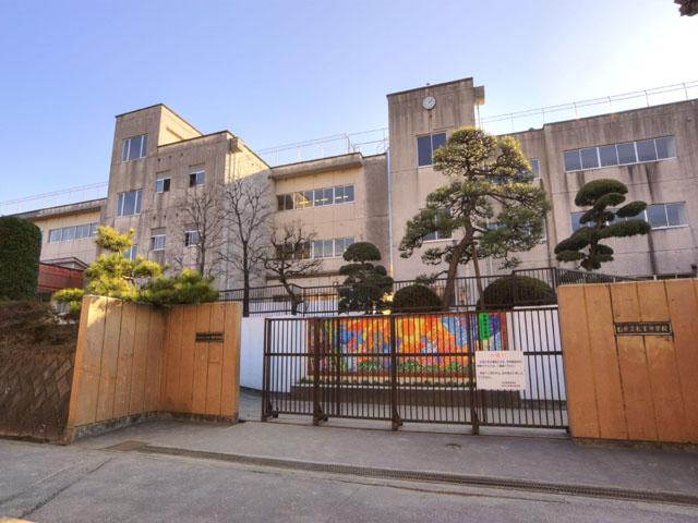 Junior high school. Kashiwashiritsu until the pine needles junior high school 768m
