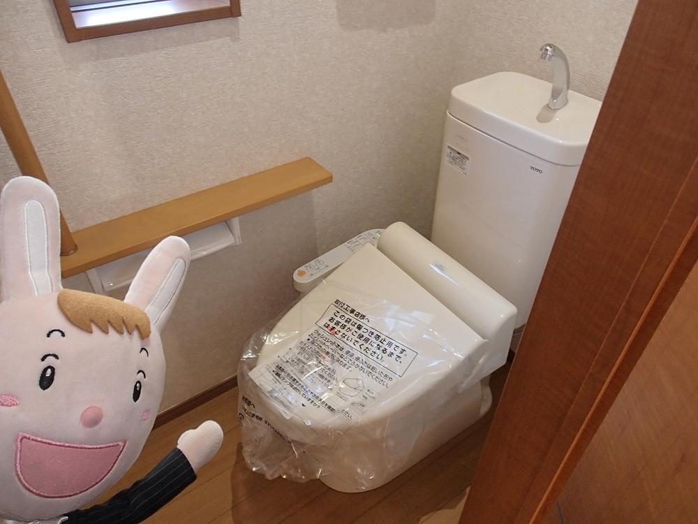 Toilet. Interior (December 2, 2013) Shooting