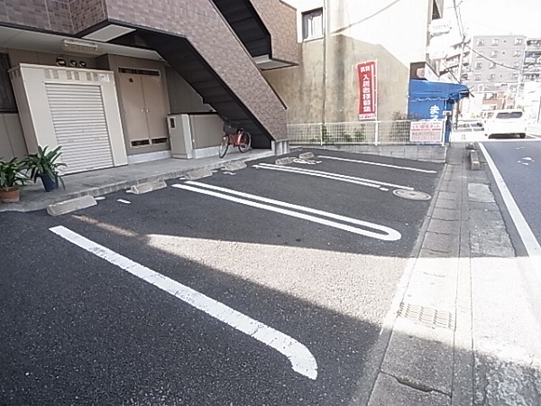 Parking lot