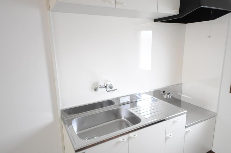 Kitchen. It is exchanged in the kitchen sink new. 
