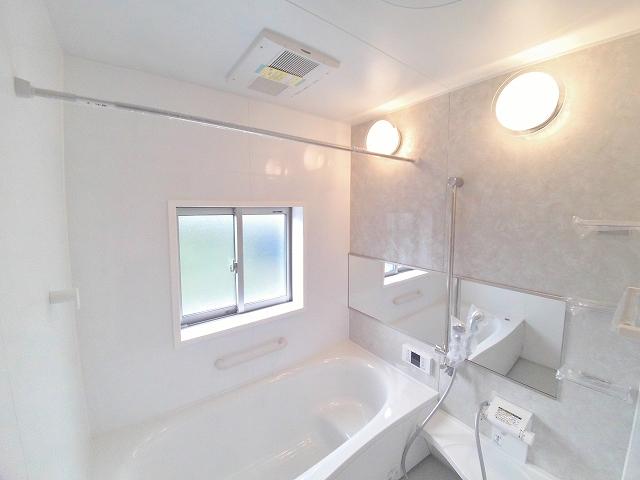 Same specifications photo (bathroom). Same specifications
