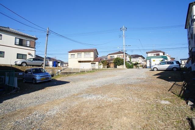 Parking lot. On-site parking