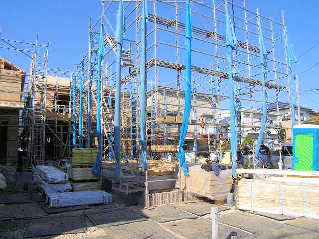 Local appearance photo. Local (12 May 2013) Shooting