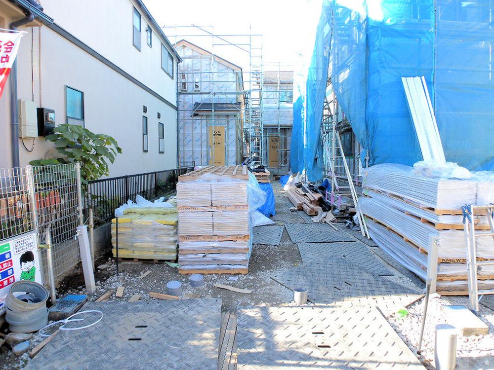 Local appearance photo. Local (12 May 2013) Shooting