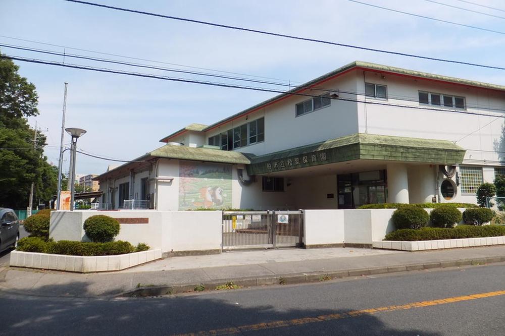 kindergarten ・ Nursery. 1600m public nursery until the pine needles nursery 130 people