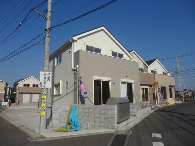 Local appearance photo. Local 1 Building (November 2013)