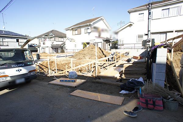 Local appearance photo. Building 2