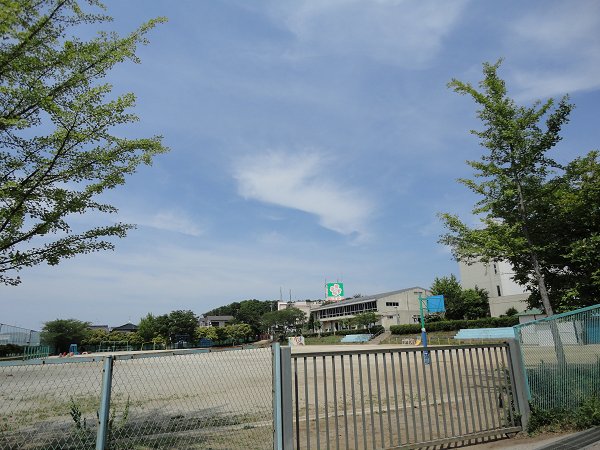 Primary school. Kashiwashiritsu Masuo Nishi Elementary School until the (elementary school) 570m