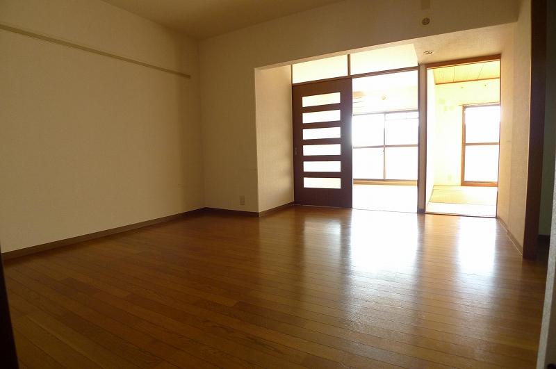 Living and room