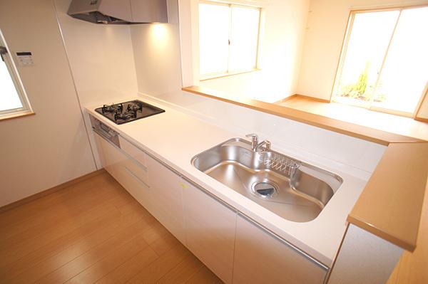 Kitchen. Face-to-face kitchen can feel your family close