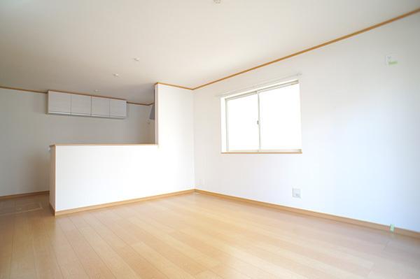 Living. A spacious and airy living room