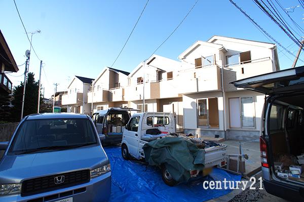 Local photos, including front road. 12 / 25 shooting Completion of framework