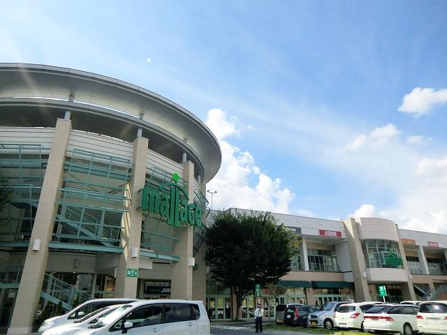 Shopping centre. Moraju to Kashiwa 605m