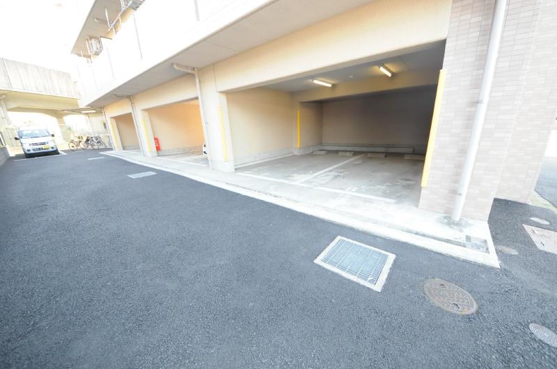 Parking lot