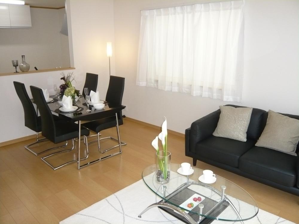 Living. Indoor (12 May 2013) Shooting