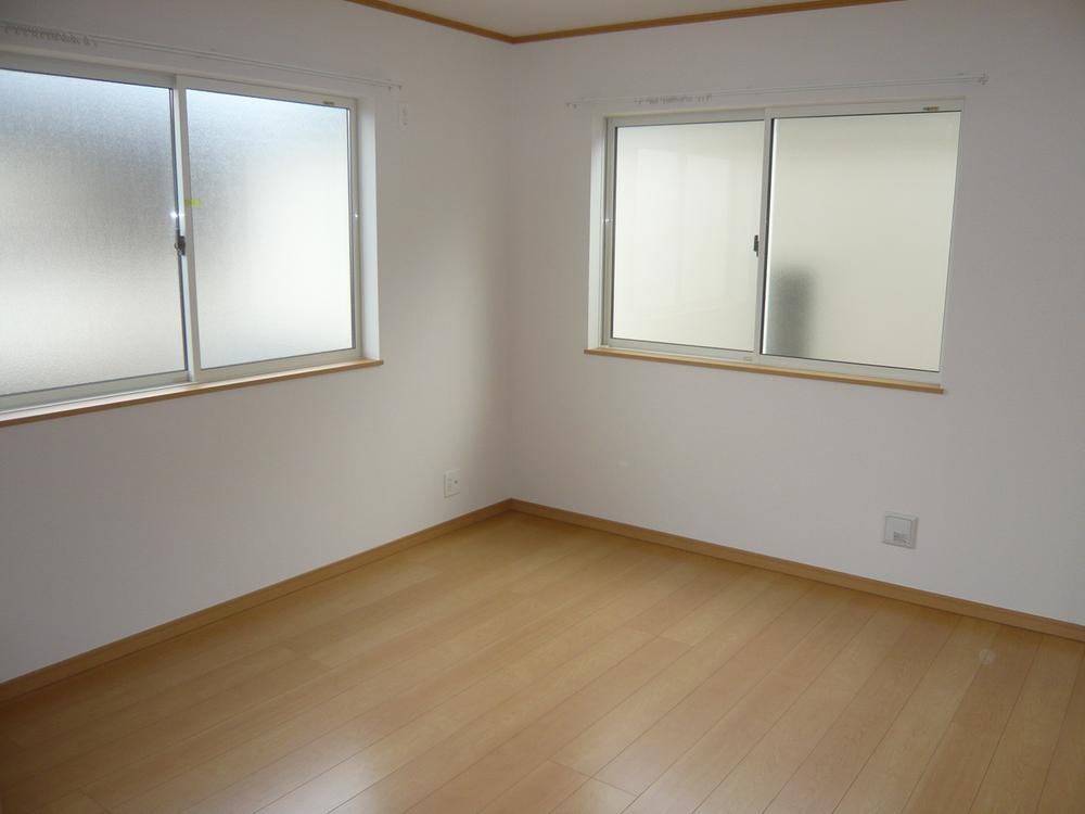 Non-living room. Indoor (12 May 2013) Shooting