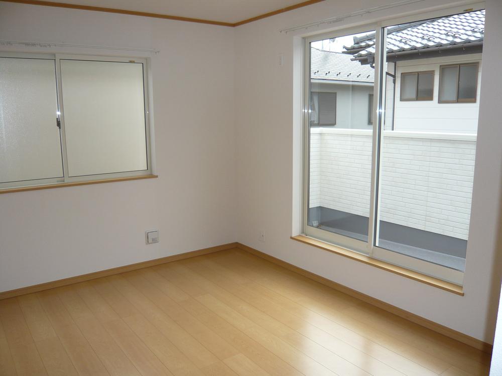 Non-living room. Indoor (12 May 2013) Shooting