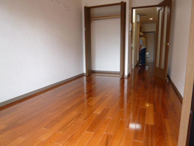 Living and room
