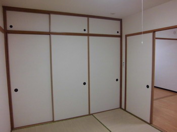 Other room space. Storage of large Japanese-style. 