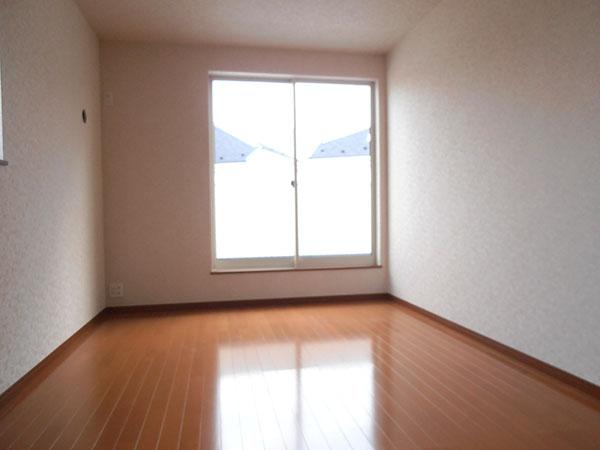 Non-living room. Local (November 28, 2013) Shooting