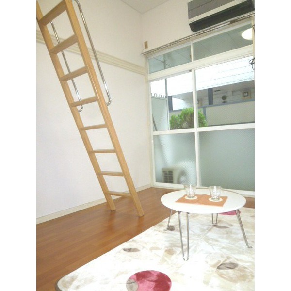 Living and room