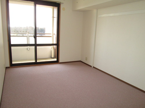 Living and room. Western-style (about 8.8 tatami mats)