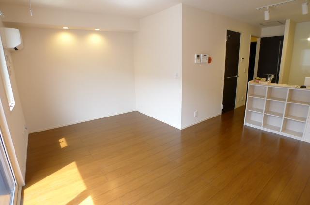 Living and room