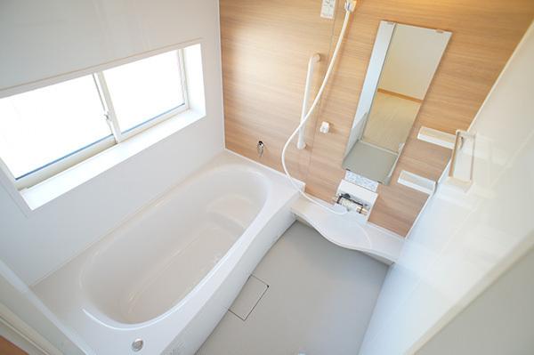 Bathroom. 1 Building