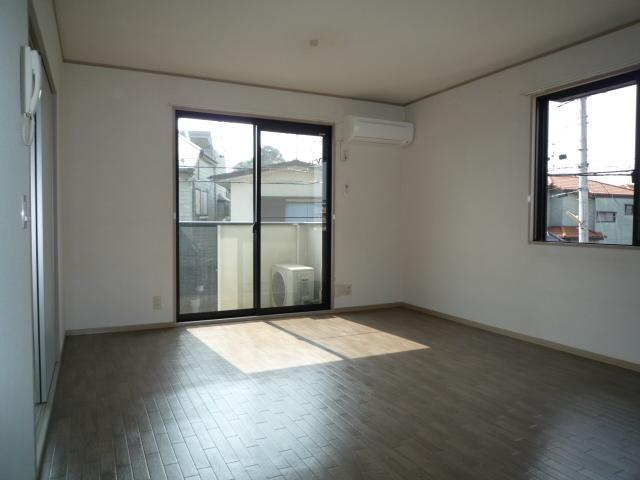 Living and room